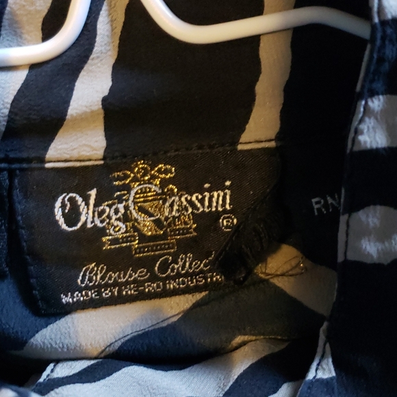 SOLD Oleg Cassini zebra print blouse - Picture 6 of 7